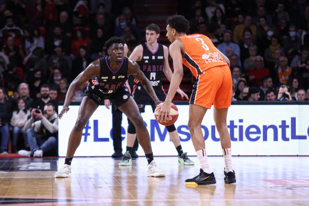 Ismaël Kamagate and Matthieu Gauzin (Paris Basketball) against Le Mans, Betclic ELITE, March 5, 2022
