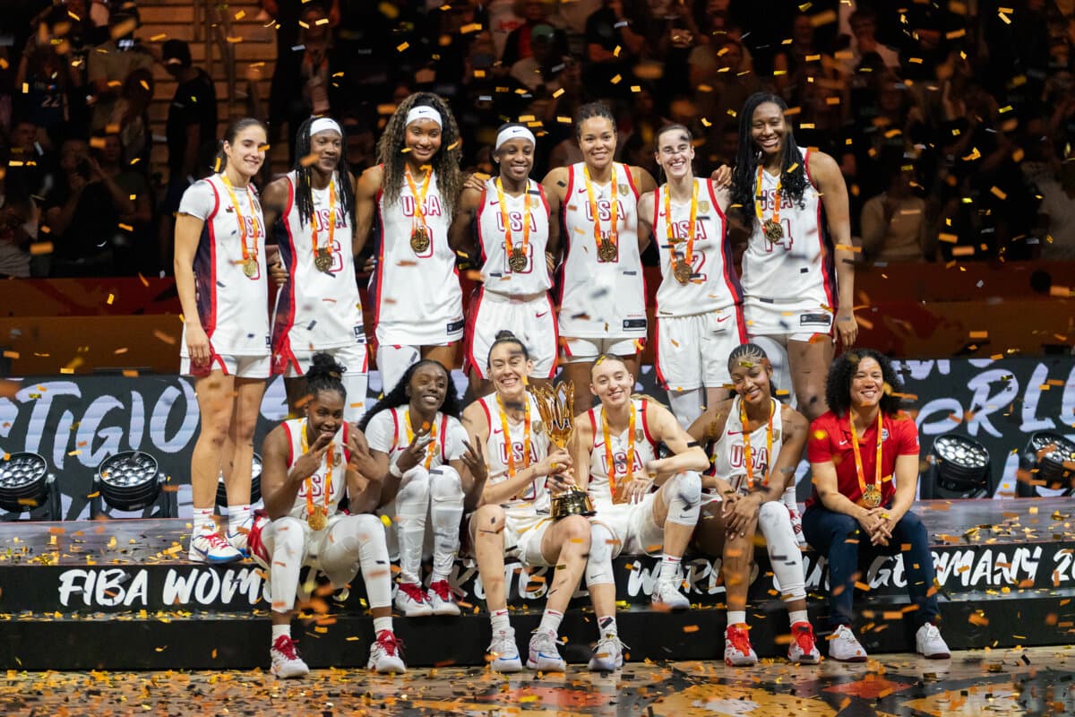 Paige Bueckers, Sonia Citron, Rhyne Howard, Kahleah Copper, Chelsea Gray, Kiki Iriafen, Breanna Stewart, Napheesa Collier, Caitlin Clark, Jackie Young, Aliyah Boston and Angel Reese (United States (W)) against France (W), Women's World Cup, 13…