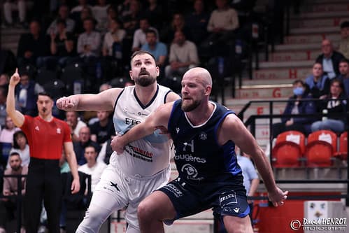 Nemanja Kovanusic injured: Étoile Charleville looking for medical replacement