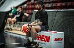 Chris Lykes, here with Spirou Charleroi, joins the Swiss champions