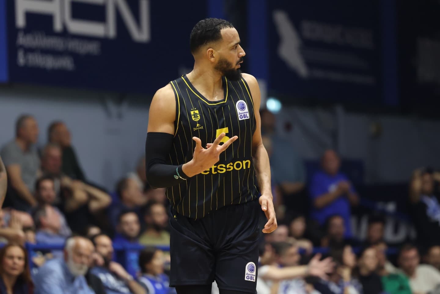 Amine Noua delivers another strong performance in EuroCup, despite loss to struggling team
