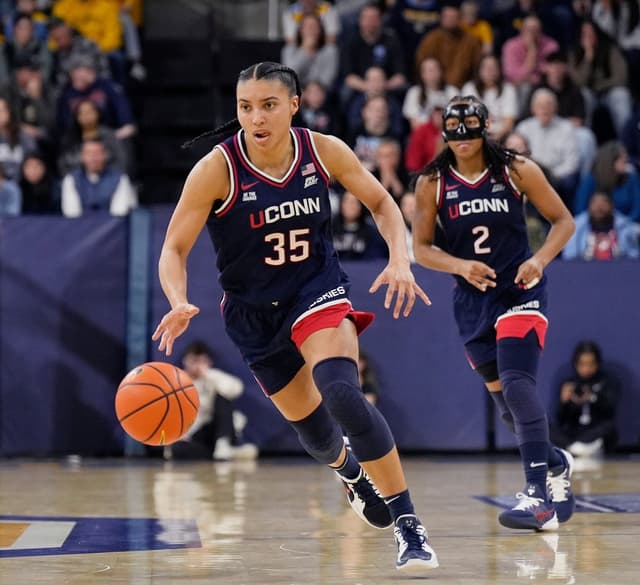 UConn women’s basketball defeats Marquette 71-56, ending 25-game blowout streak