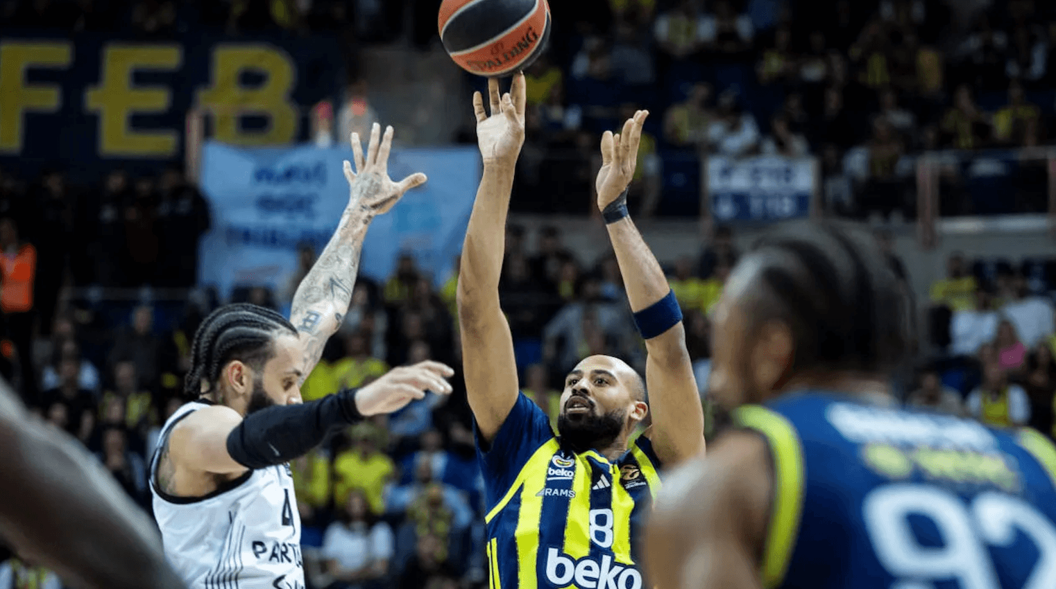 Fenerbahce Beko extends winning streak to eight games with narrow 81-78 victory over Partizan