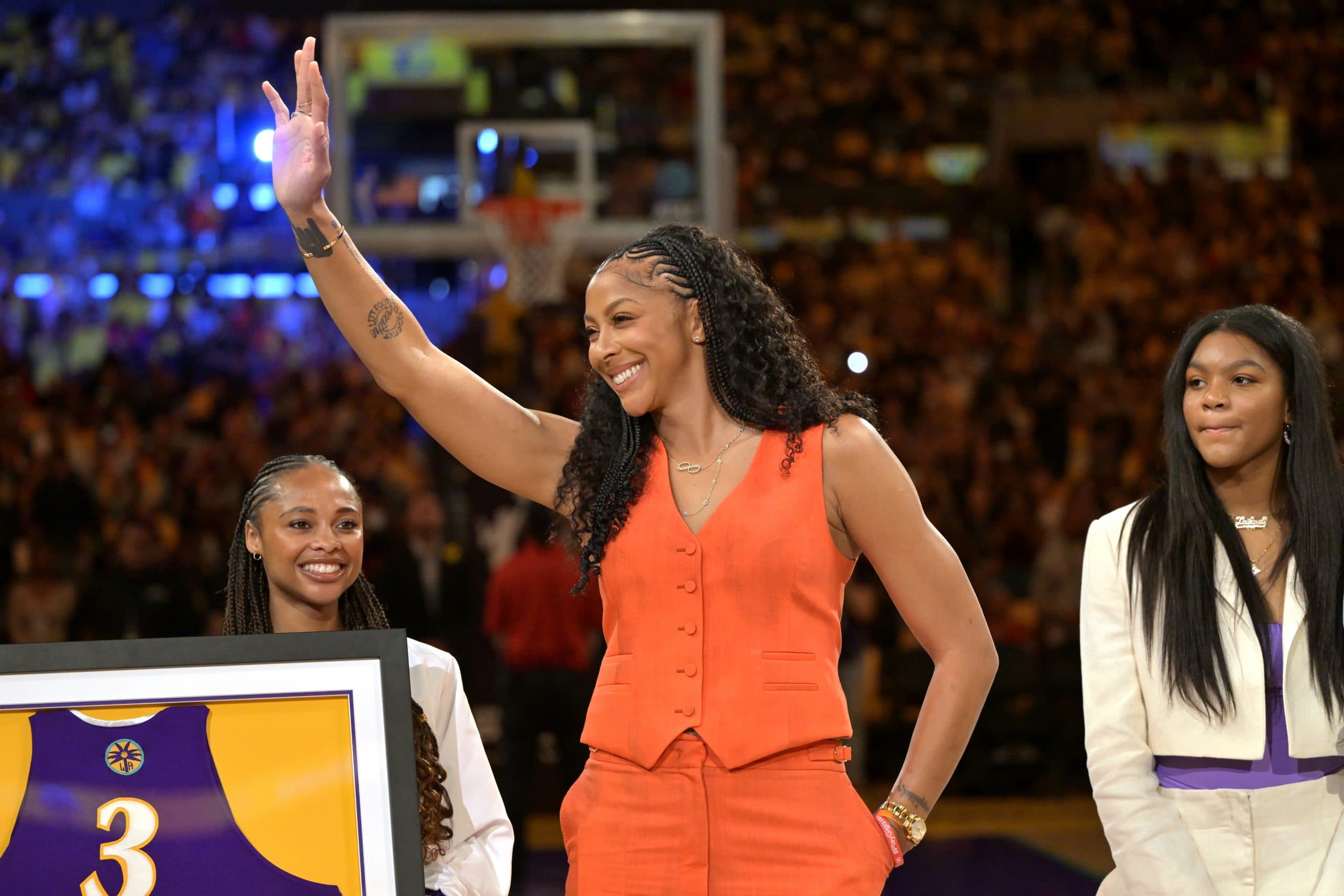 Candace Parker honored by Sparks with retirement of her number 3 jersey