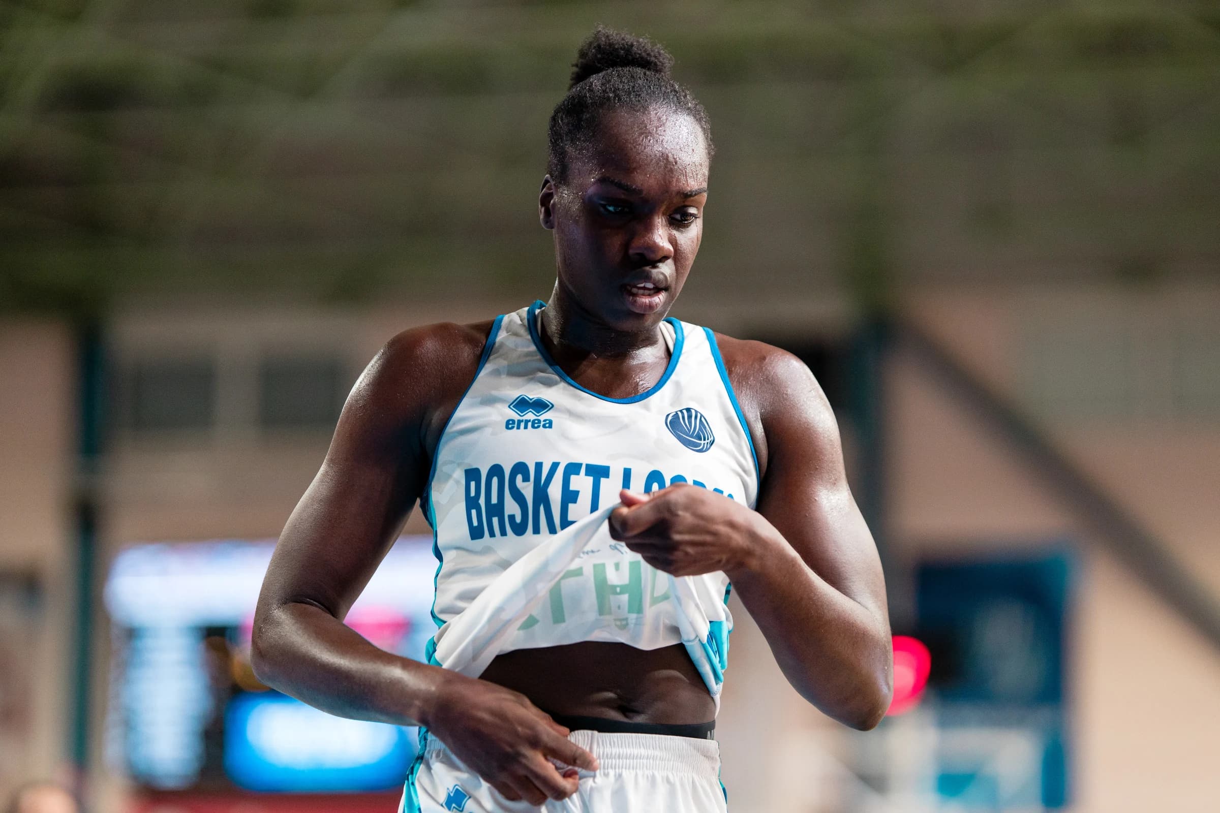 Clarince Djaldi-Tabdi leaves Team France, 14 players continue preparation for Euro 2025