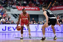 Besiktas Signs Two Big Men to Prepare for EuroLeague