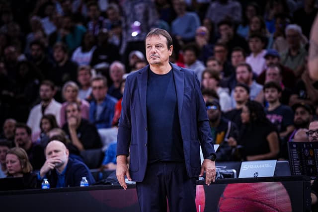 Real Madrid, Sergio Scariolo’s future is uncertain. FC Barcelona, Ataman or Sfairopoulos?