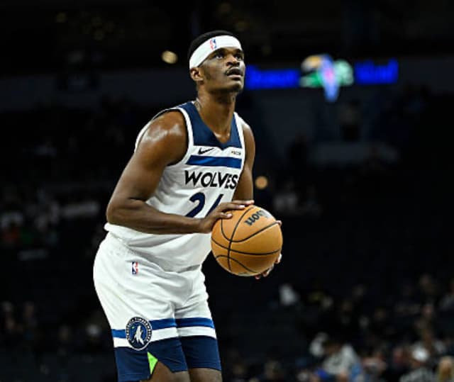 Bayern Munich is keeping a close eye on the transfer market, seeking information on NBA veteran Alize Johnson