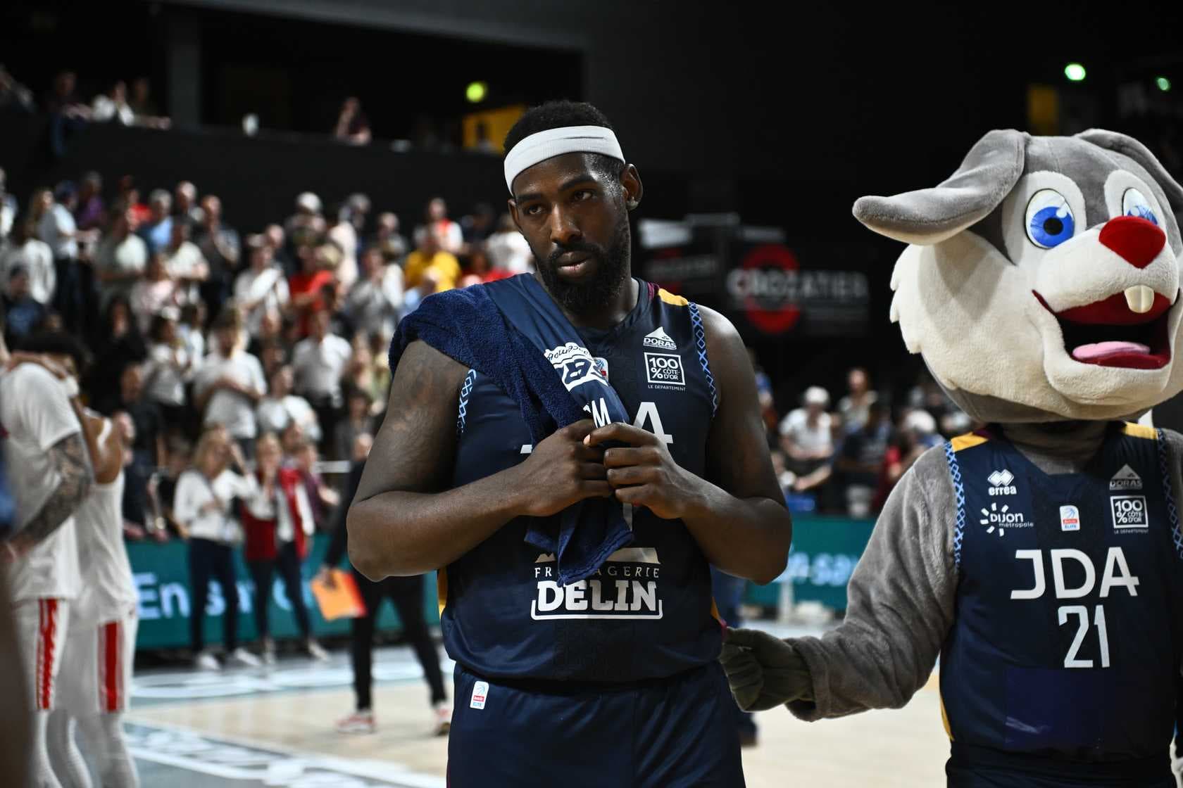 Gavin Ware, new Limoges center: « France has become my second home »