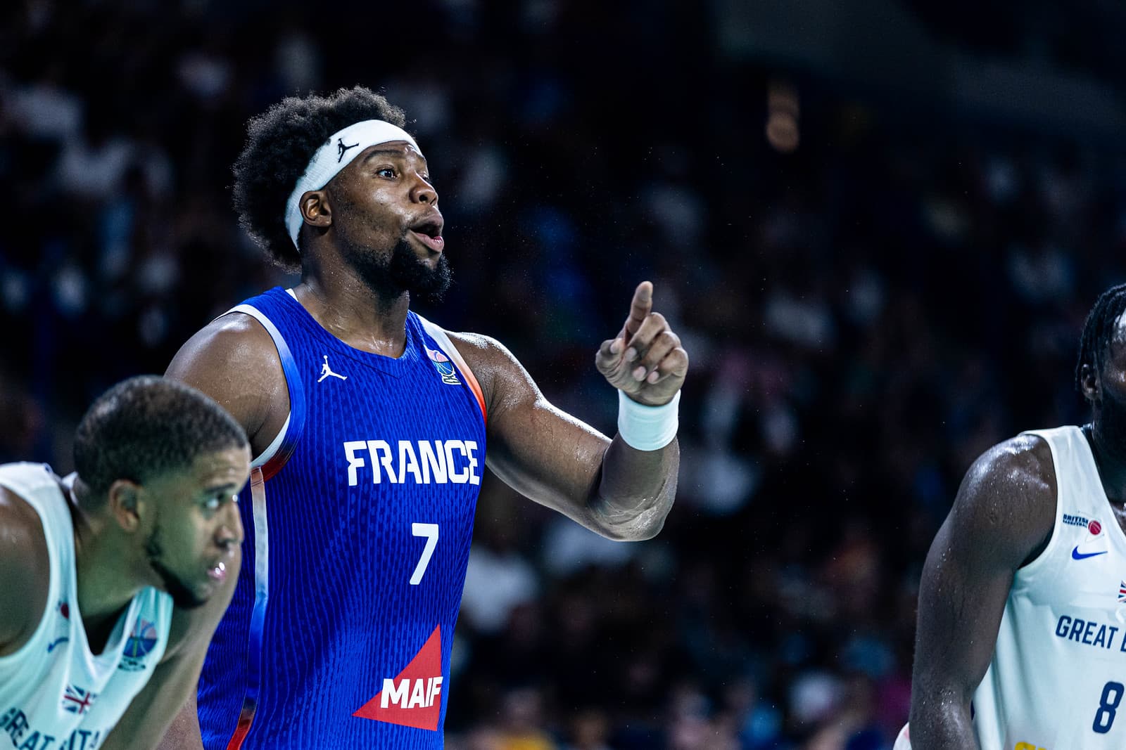 « We feel like we’re going in the same direction »: Yabusele talks about Team France’s cohesion