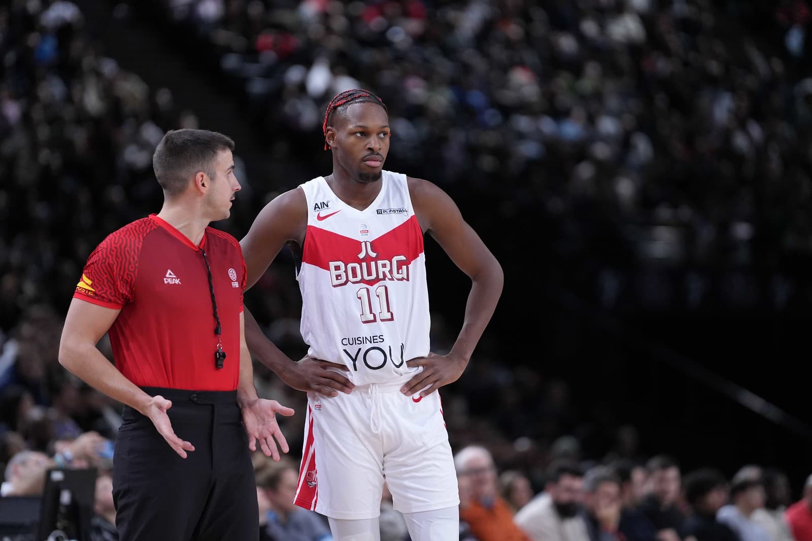 JL Bourg dominates Cholet and earns match point at home
