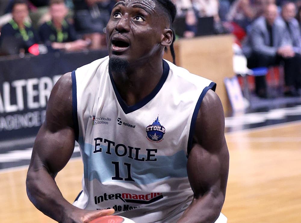 Elan Béarnais signs one of last season’s NM1 success stories