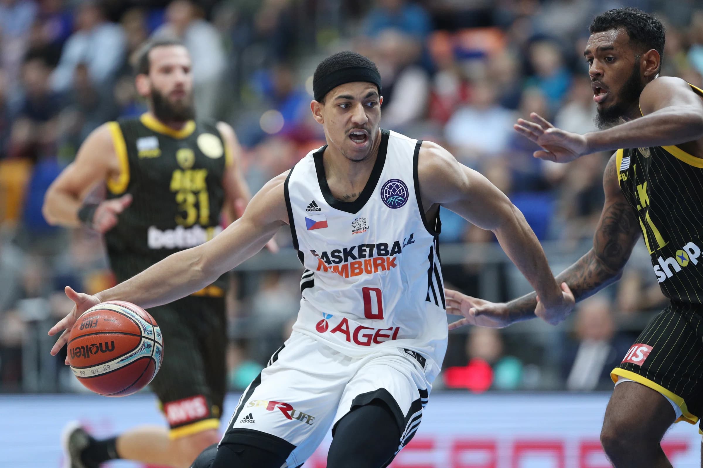 Roanne strengthens roster with Kendall Smith for season’s final stretch