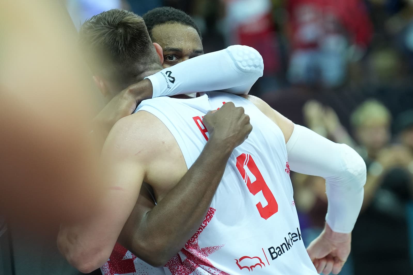Jordan Loyd does it again: Poland beats Israel and remains undefeated at EuroBasket