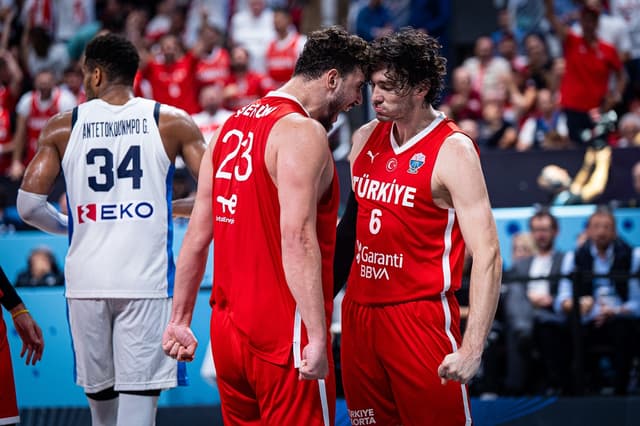 Turkey humiliates Greece to face Germany in Euro final!