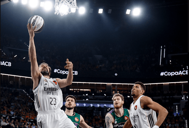Real Madrid dominates Unicaja 100-70 to reach Copa del Rey semifinals