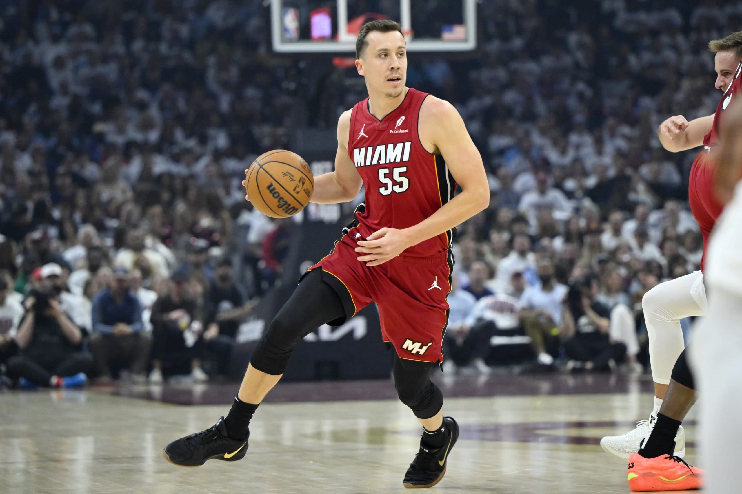 Duncan Robinson becomes free agent after declining player option with Miami