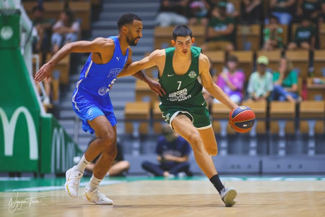 40+ points for Louka Letailleur and Sacha Defoundoux: The 2008-born wings are lighting up the Espoirs league!