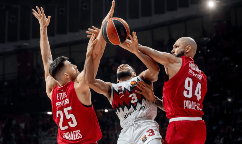 Olympiacos defeats Baskonia 90-80 behind Vezenkov’s 20-point performance