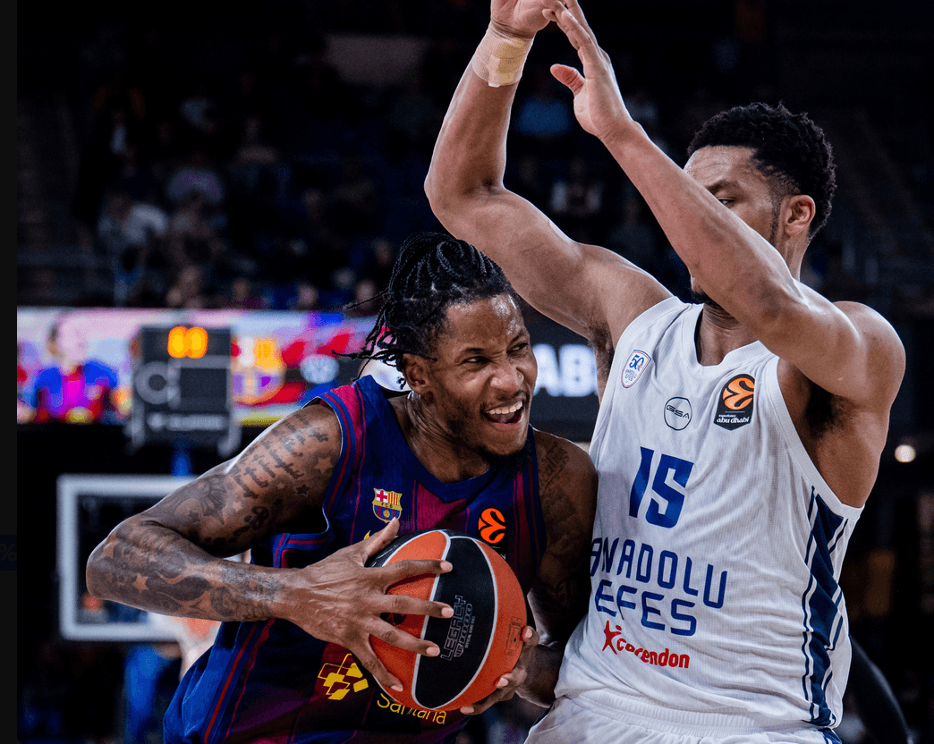 Barcelona defeats Anadolu Efes 78-71, intensifying EuroLeague playoff race