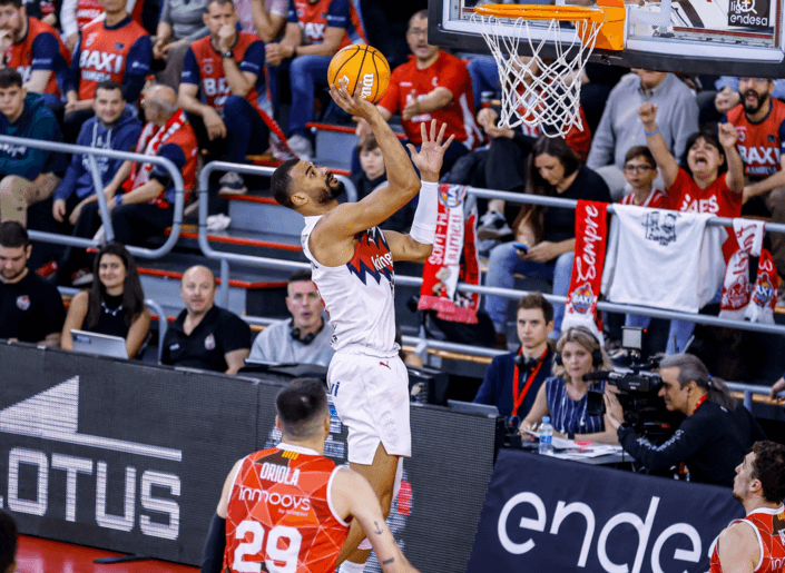 Baskonia extends winning streak with narrow victory over struggling BAXI Manresa (83-88)