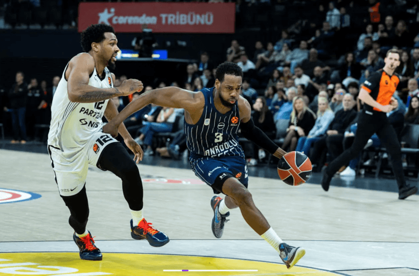 Anadolu Efes ends five-game losing streak with crucial 79-72 victory over Partizan