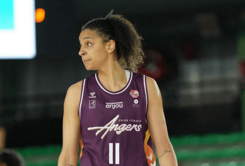 Cassidie Burdick Explodes for Career-High 12 Points and 15 Rebounds as Angers Crushes Roche Vendée