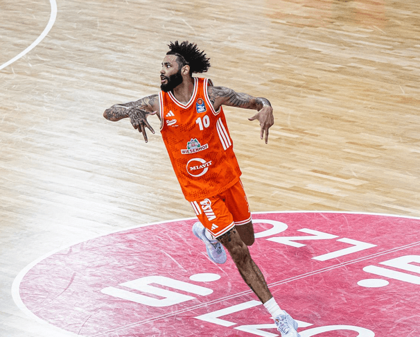 BBL Playoffs : Tevin Brown goes off for 30 Points as RASTA Vechta Stuns ALBA Berlin in Opener