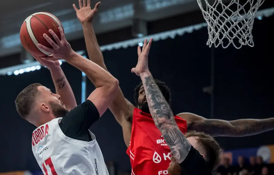 NBL Finals Game 1: Nymburk Edges Pardubice with Defensive Dominance