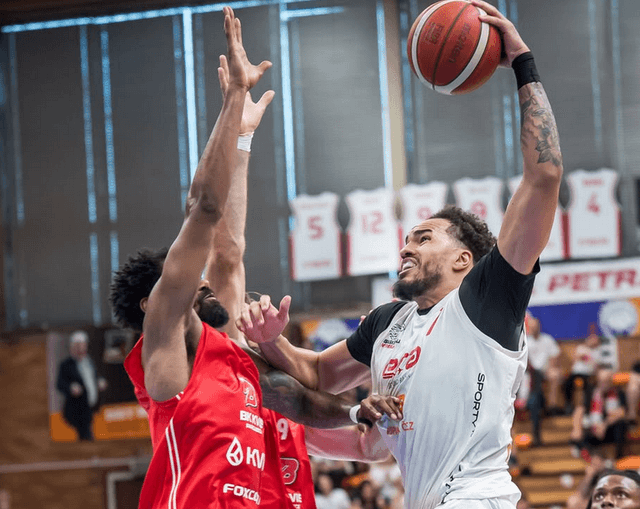 Maxa NBL Playoffs: ERA Nymburk Beats Pardubice in Game 5 to Take 3-2 Lead in Maxa NBL Finals