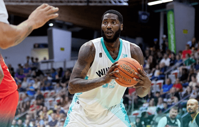 Teddy Allen and Jeremiah Tilmon Power Winnipeg Sea Bears Past Calgary Surge