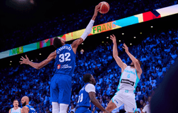 France overwhelms Doncic-less Slovenia at Bercy, Wembanyama flirts with his national team record
