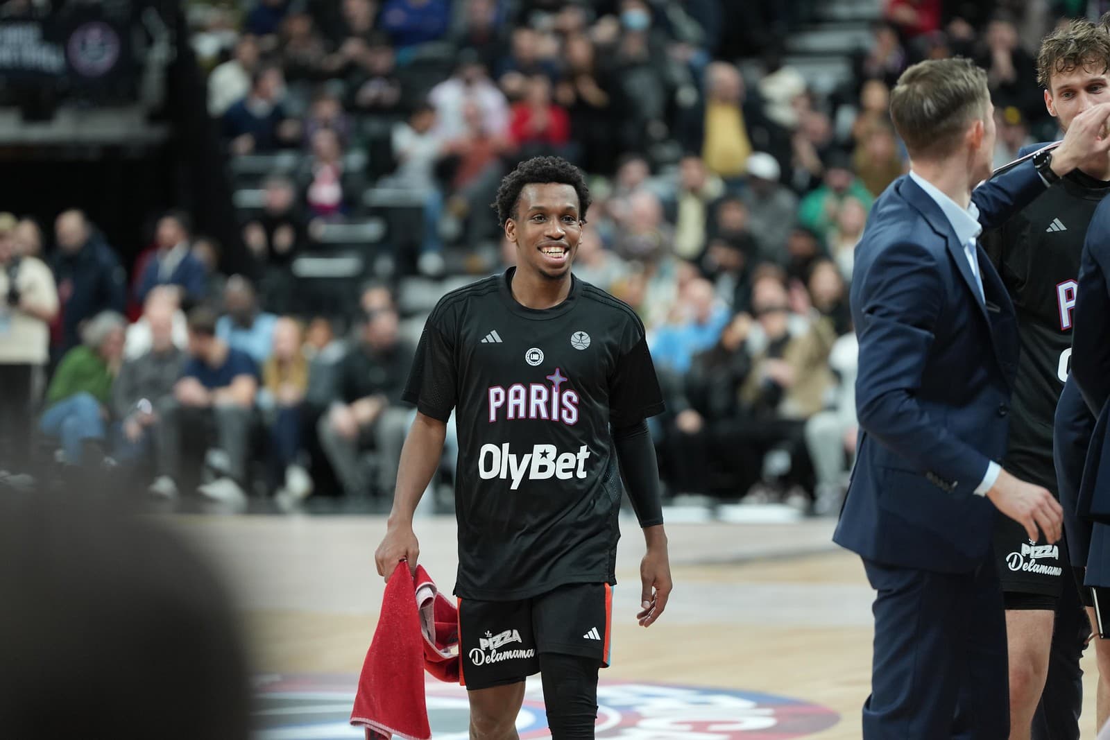 Official: Paris Basketball announces T.J. Shorts’ departure, Panathinaikos confirms his arrival