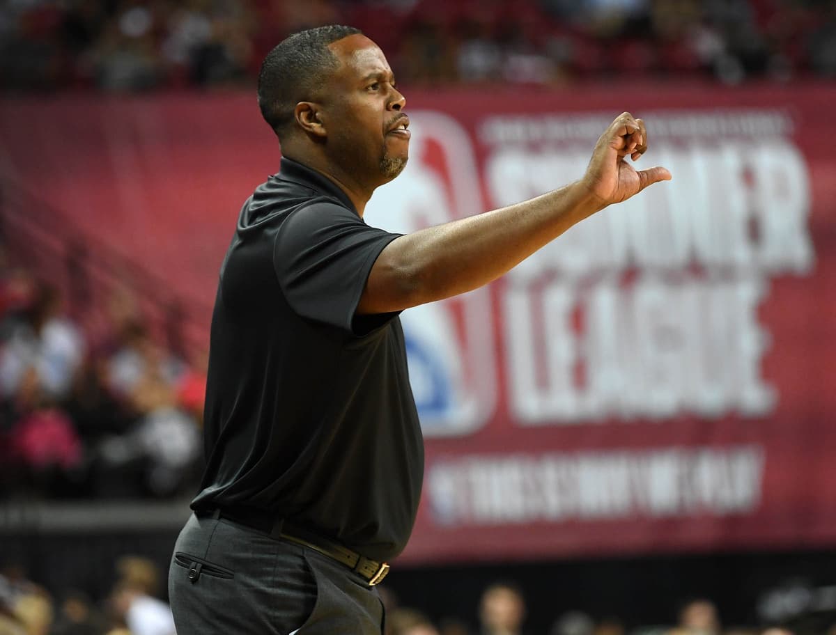 Damon Jones pleads guilty in NBA illegal gambling case