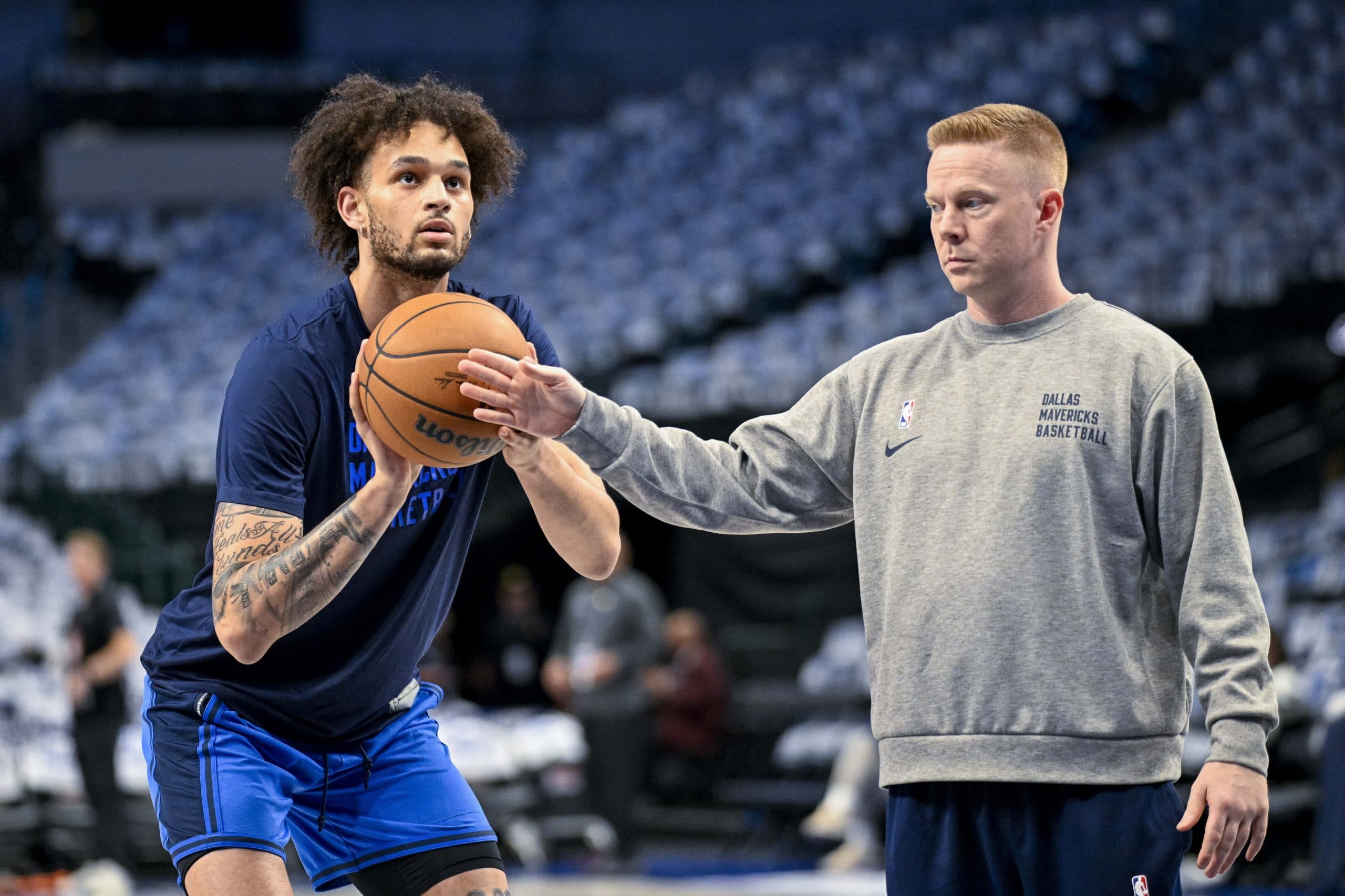 Sean Sweeney leaves Dallas to become lead assistant with the Spurs