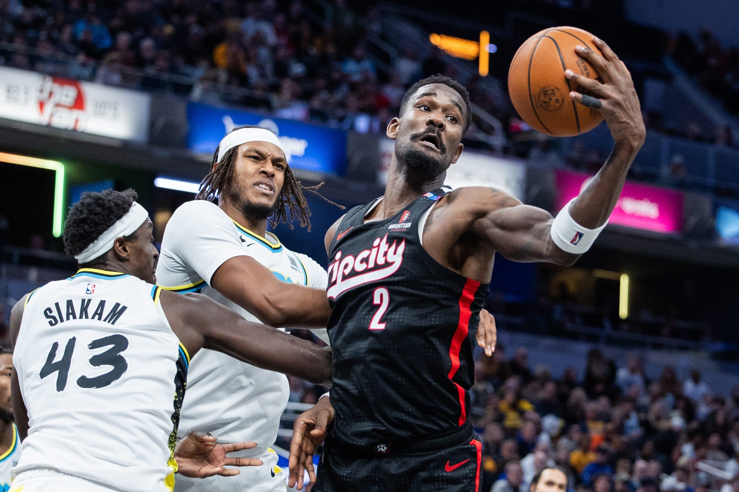 Deandre Ayton in Pacers’ sights after split with Portland
