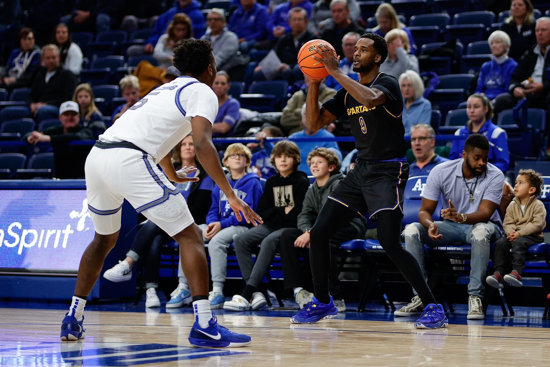 SCABB completes its recruitment with an English international player who faces France this Friday