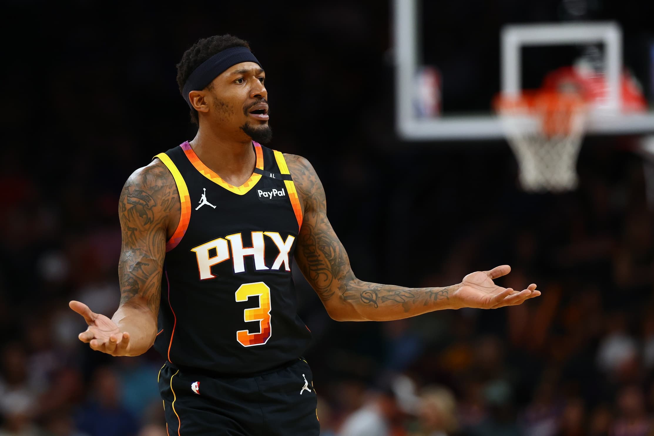 Bradley Beal finally leaves Phoenix Suns and signs with Los Angeles!