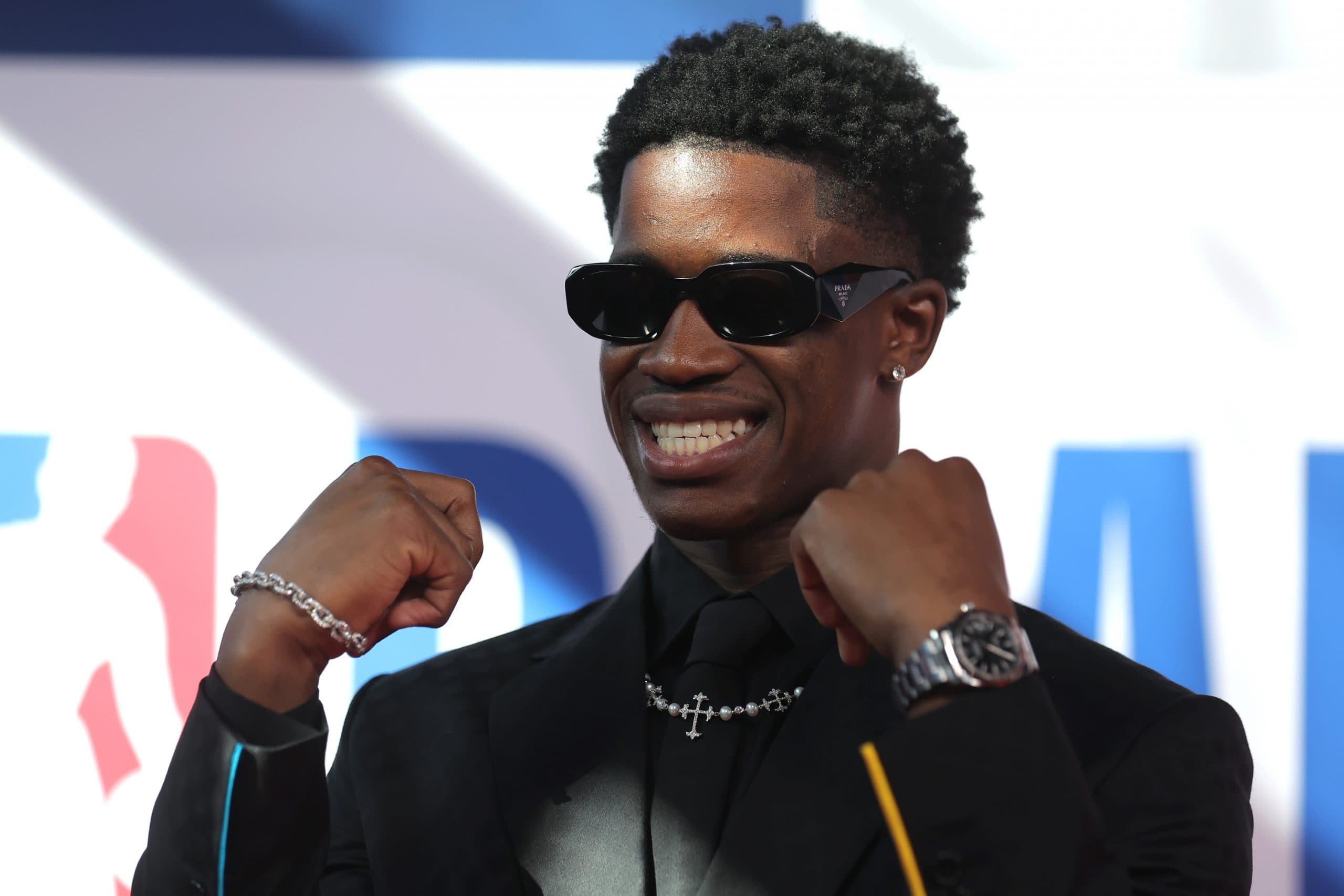 3rd NBA Draft pick shines in Summer League debut with Philadelphia