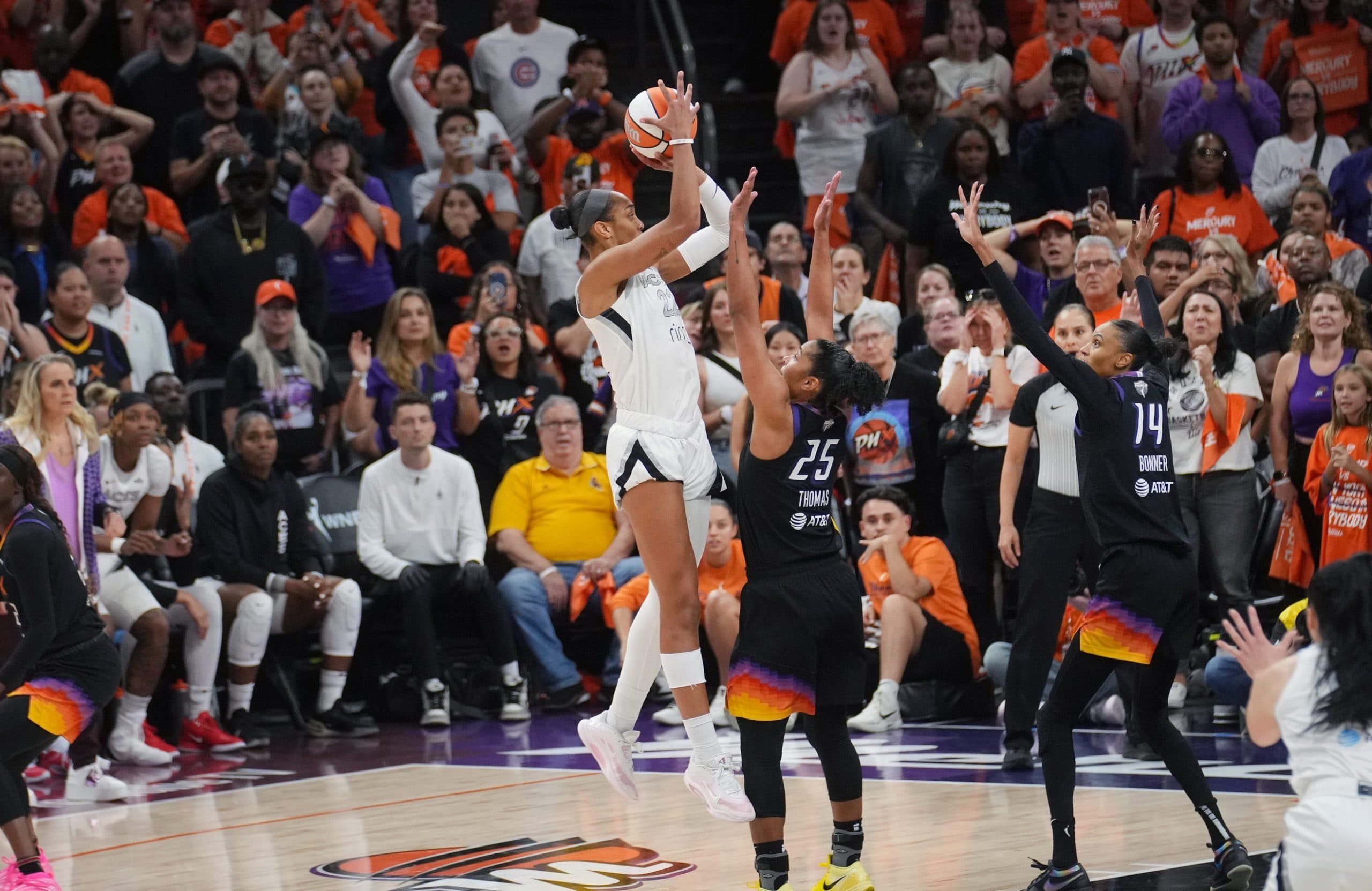 A’ja Wilson stuns Phoenix with game winner, Las Vegas leads 3-0 in WNBA Finals