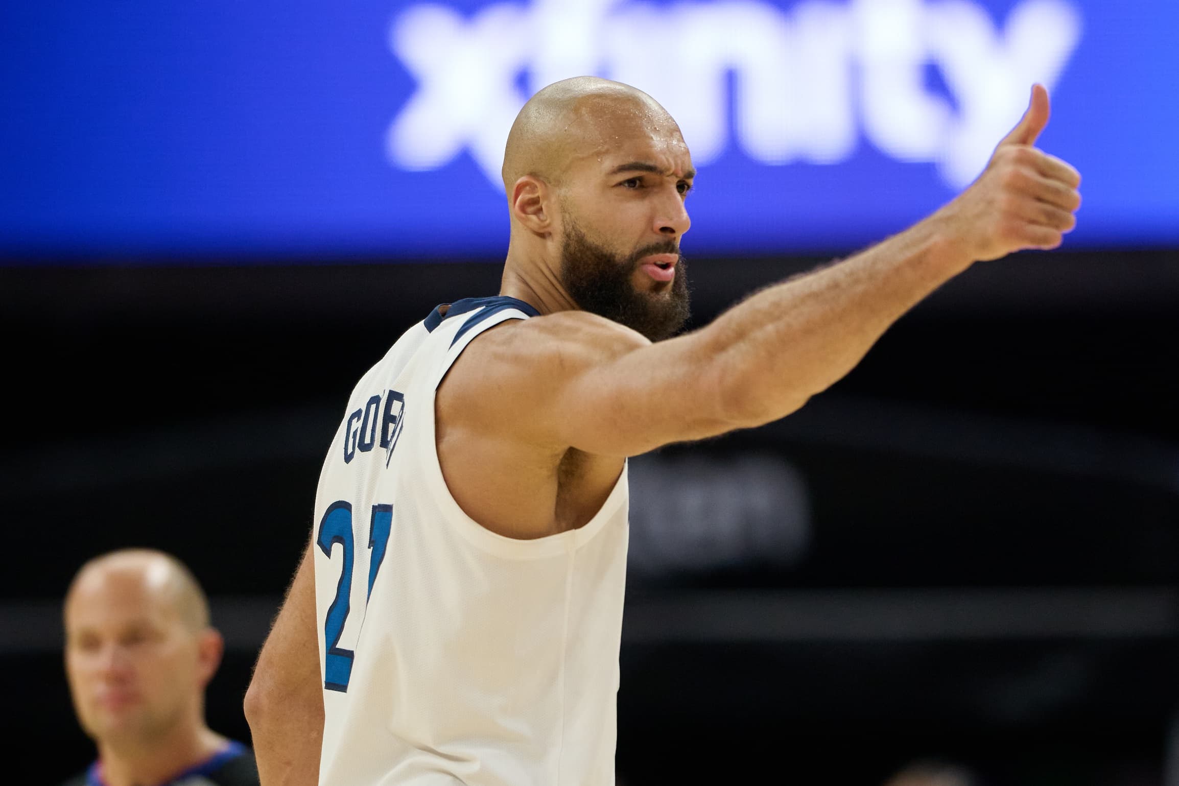 Rudy Gobert Dominant Inside, Minnesota Defeats Golden State Without Anthony Edwards