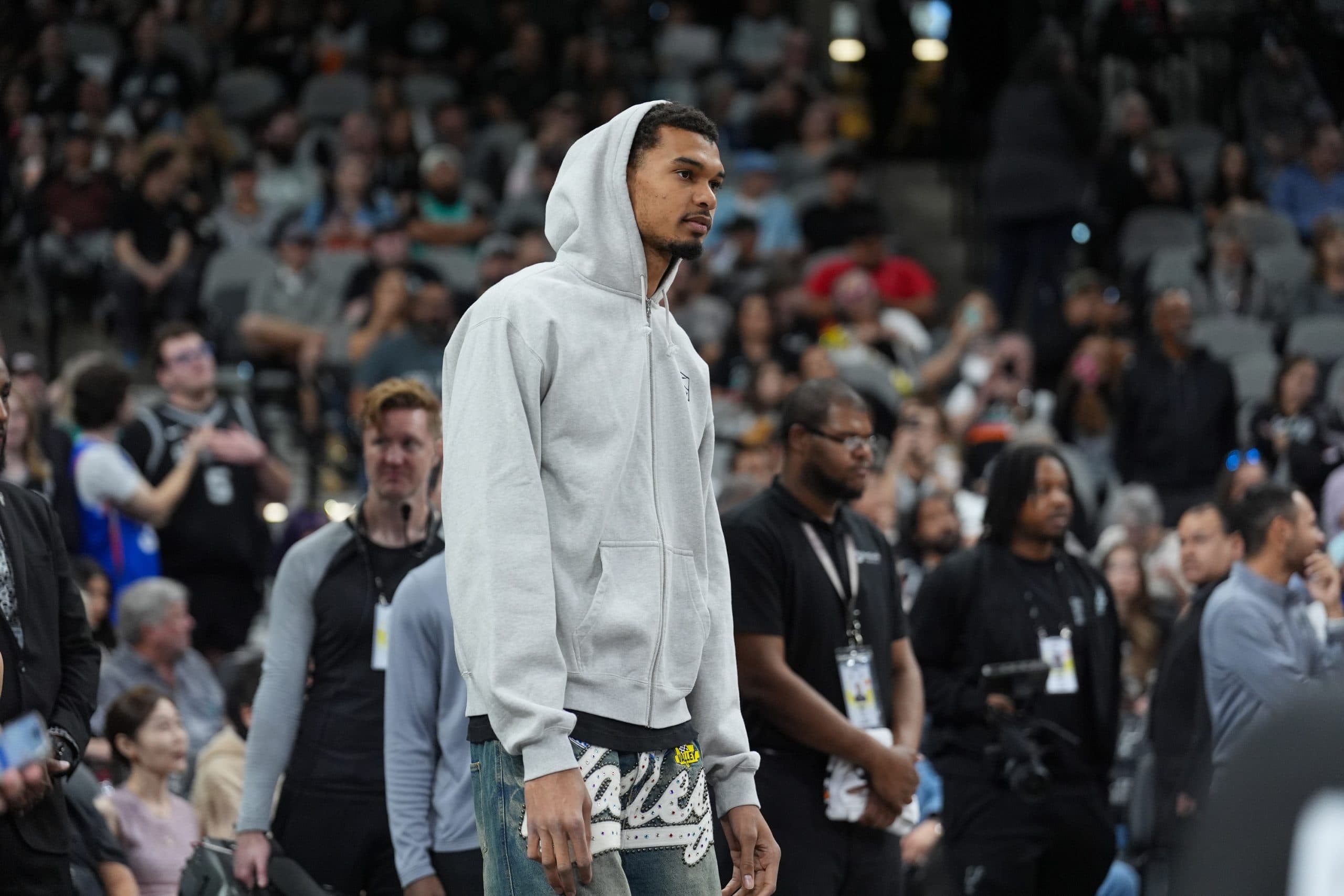 Victor Wembanyama in Memphis with San Antonio this Tuesday