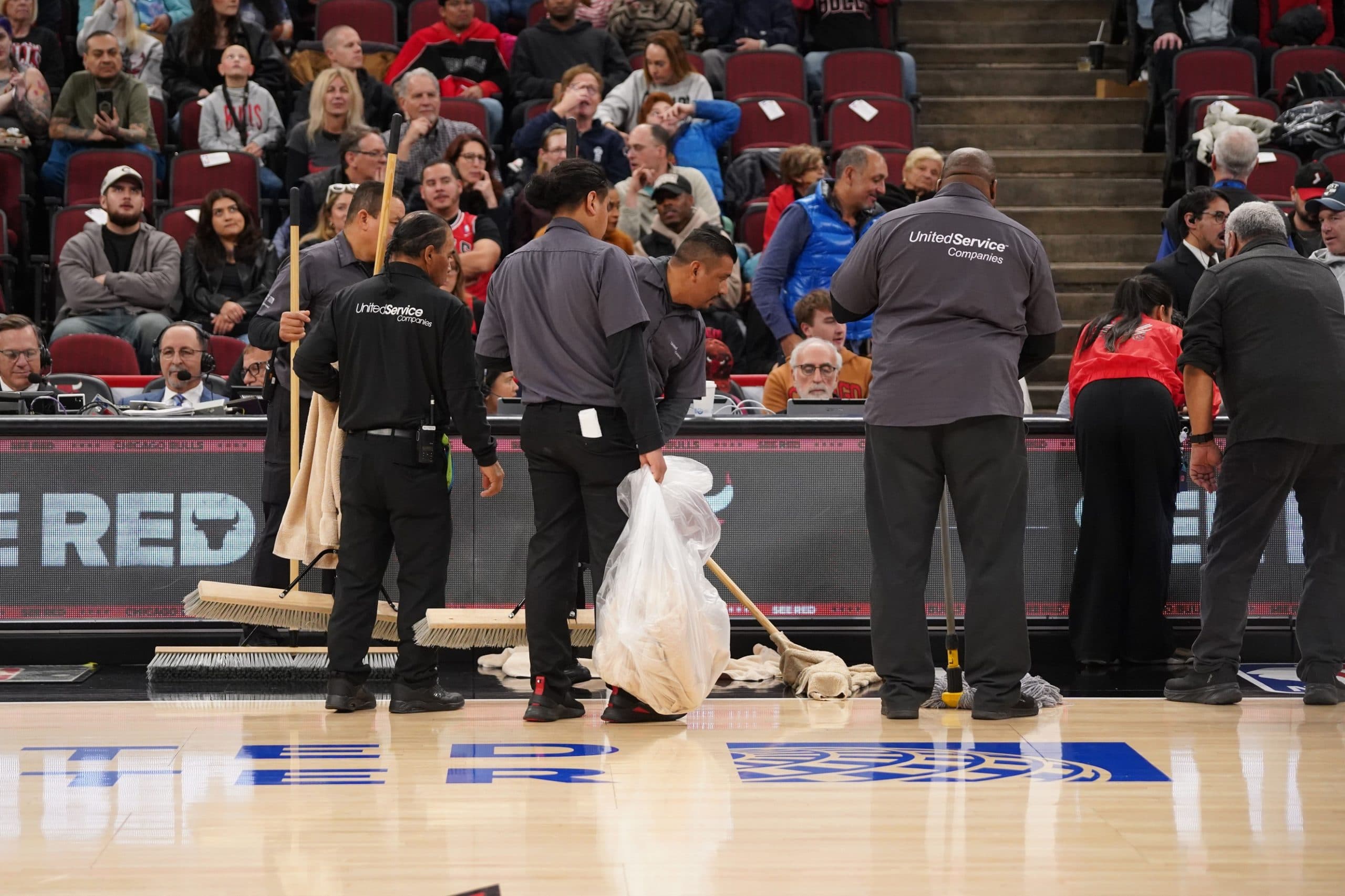 Bulls vs Heat postponed: condensation on United Center court