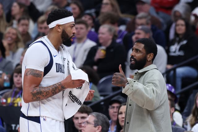 Anthony Davis avoids surgery and will be out six weeks