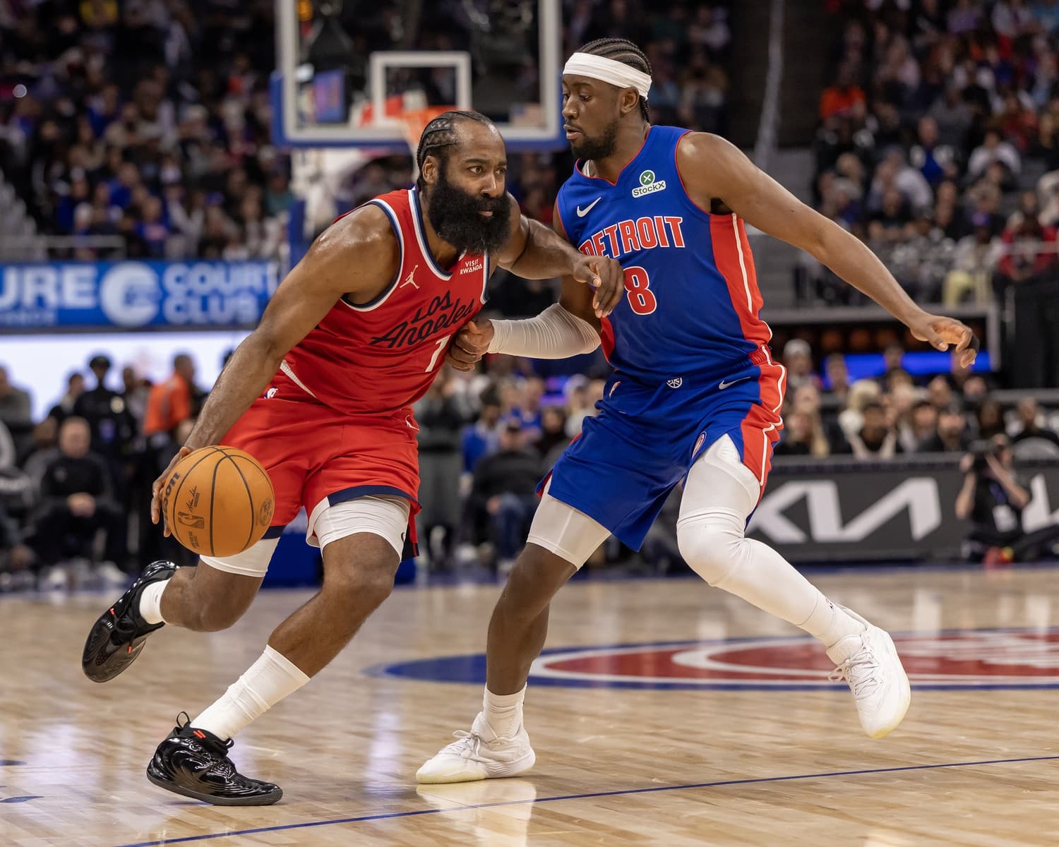 Clippers win tight game against depleted Pistons (98-92)