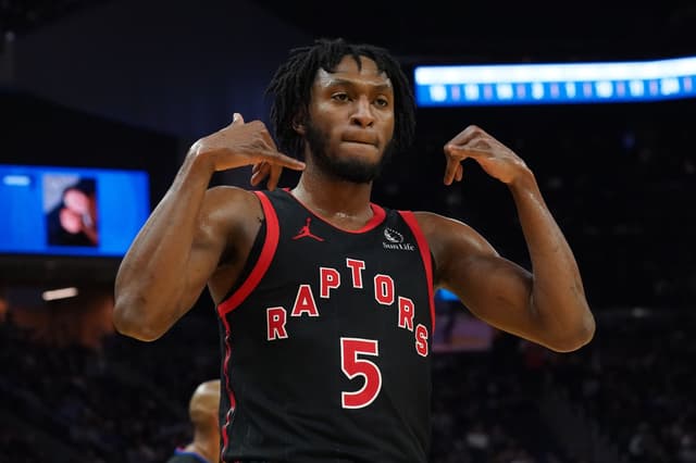Raptors explode offensively against Stephen Curry’s Warriors