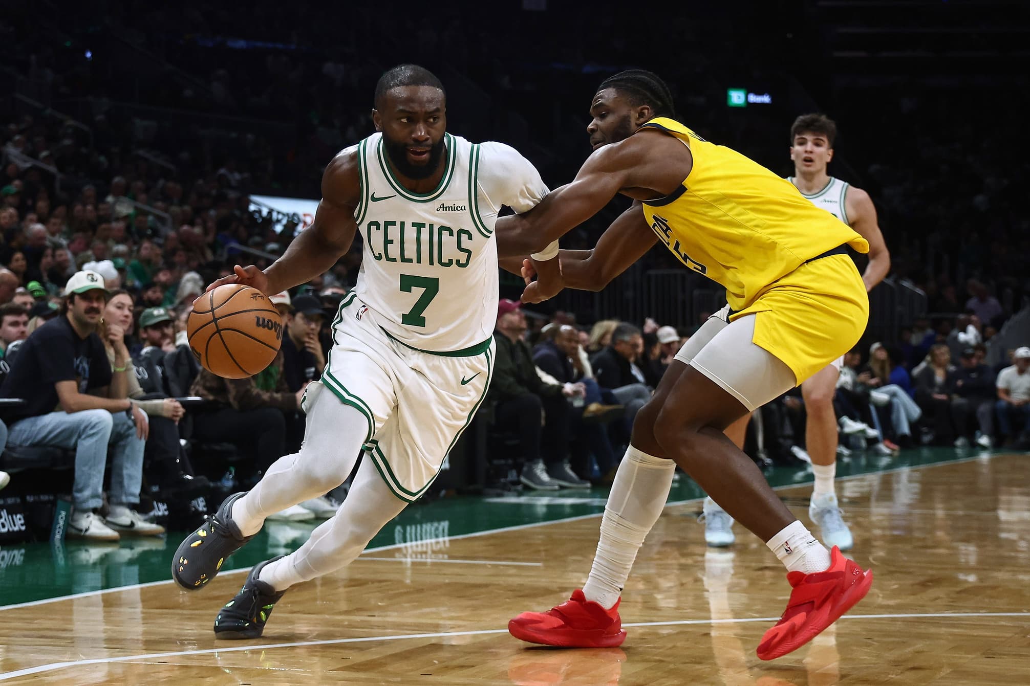Celtics-Pacers: Jaylen Brown shines with 30 points in dominant victory
