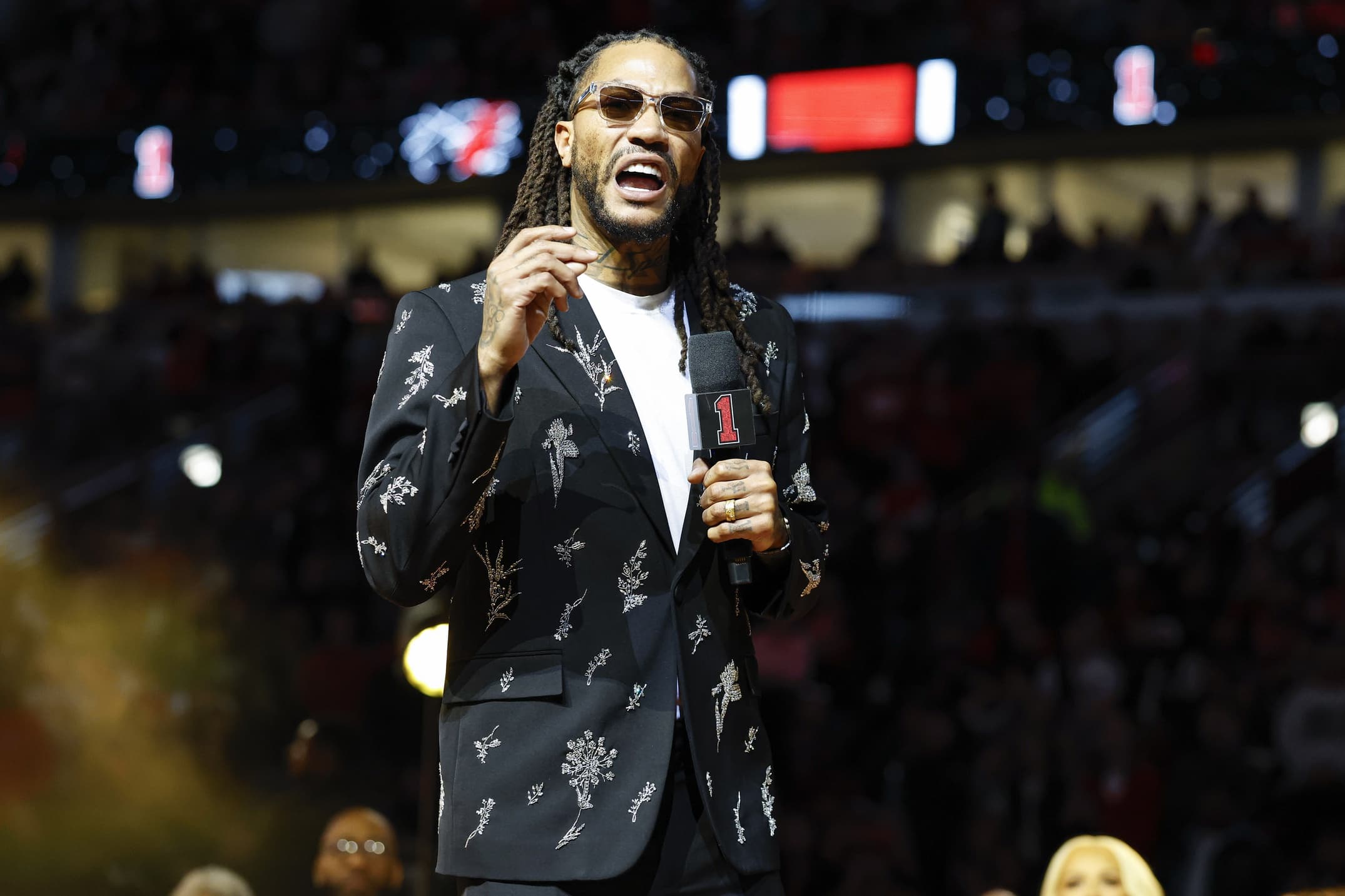 Derrick Rose: Bulls Retire Legend’s Number 1 Jersey After Victory Over Celtics