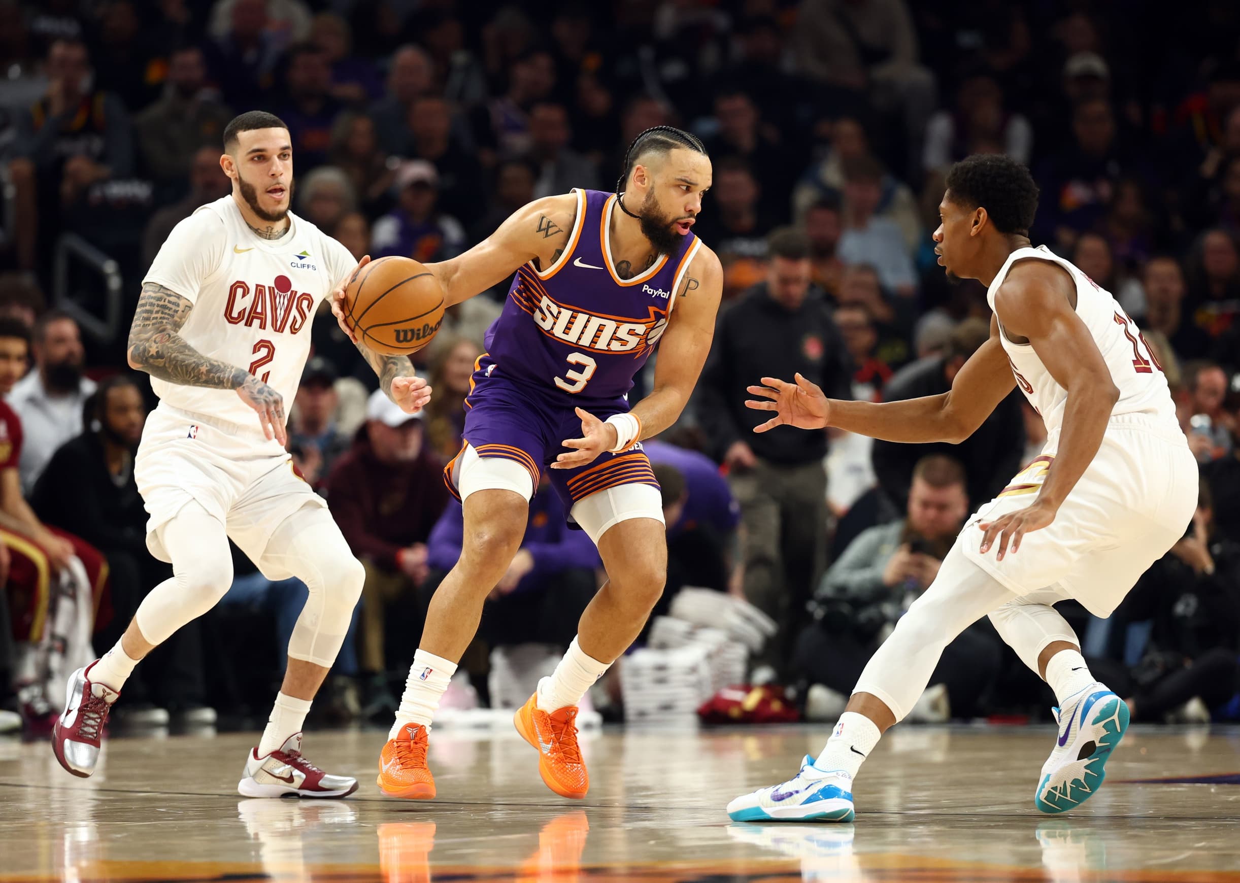 The Phoenix Suns beat the Cleveland Cavaliers and end their 5-game winning streak