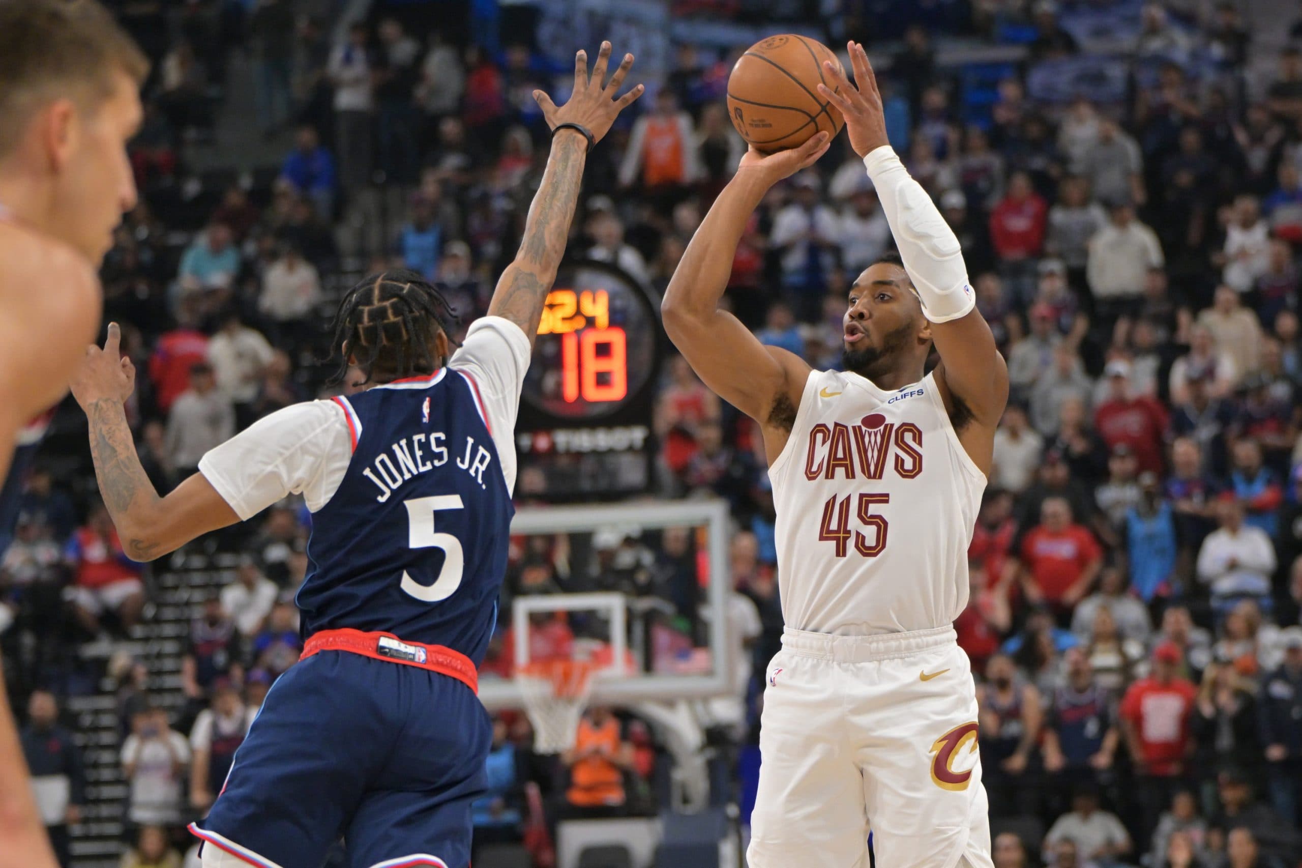 Cavaliers crush Clippers 124-89 after Garland-Harden trade